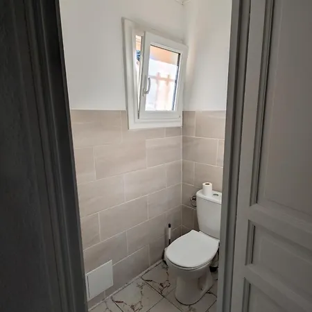 Апартаменты 90m2 Avec Terrasse, Vue Et Parking Gratuit *