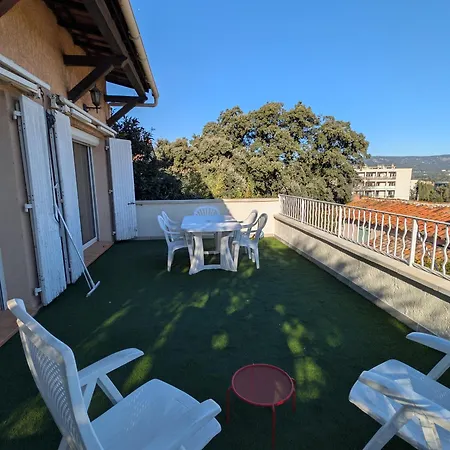 90m2 Avec Terrasse, Vue Et Parking Gratuit Апартаменты Ла-Сьота